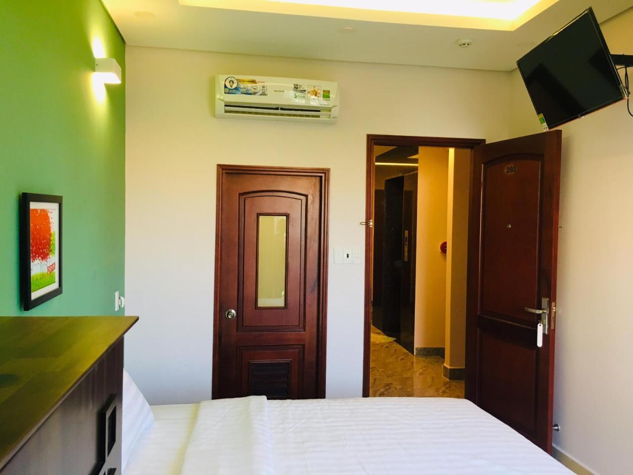 Spring Hotel Thu Dau Mot Bagian luar foto